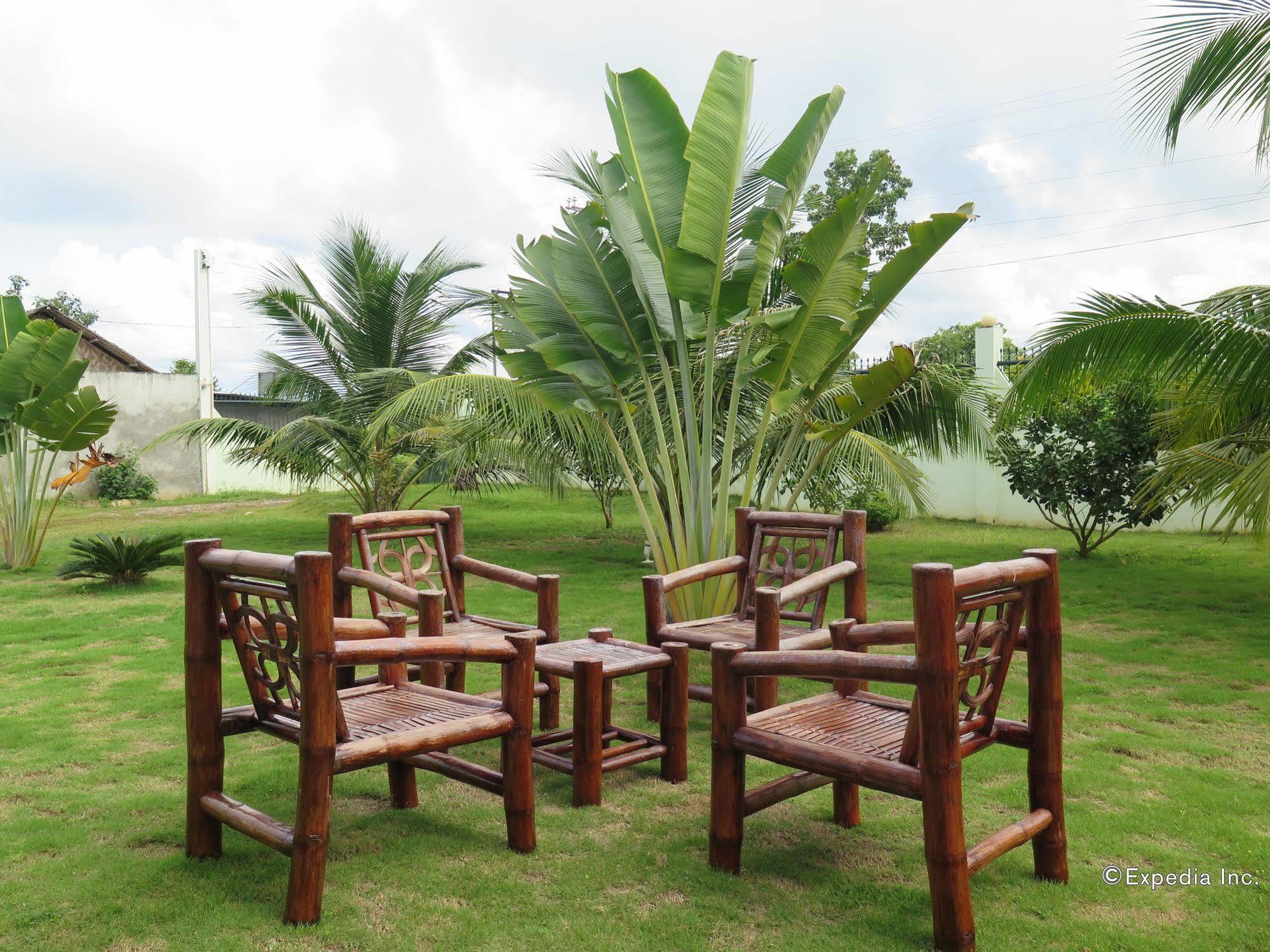 Oasi Fiore Bed & Breakfast Panglao Exteriör bild